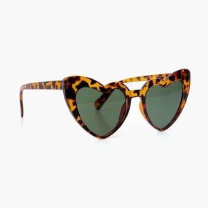Tuckernuck Tortoise Heart Sunglasses